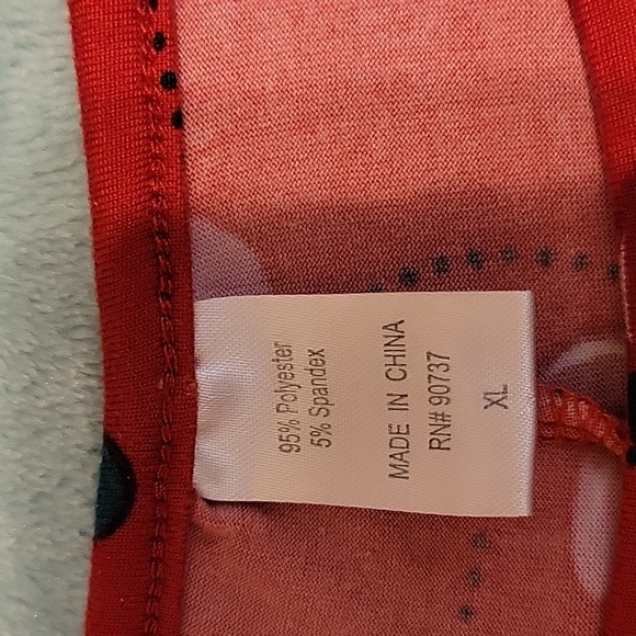 Christmas 🎁 Dress red with multi color lights design. Size XL - Picture 3 of 3